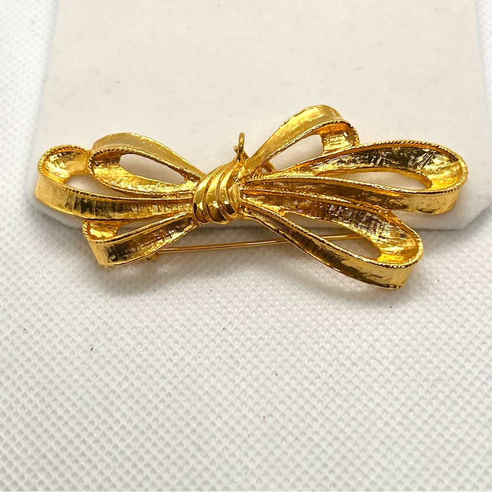 Vintage Gold Tone Bow Ribbon Brooch Pin Pendant‎ Mint